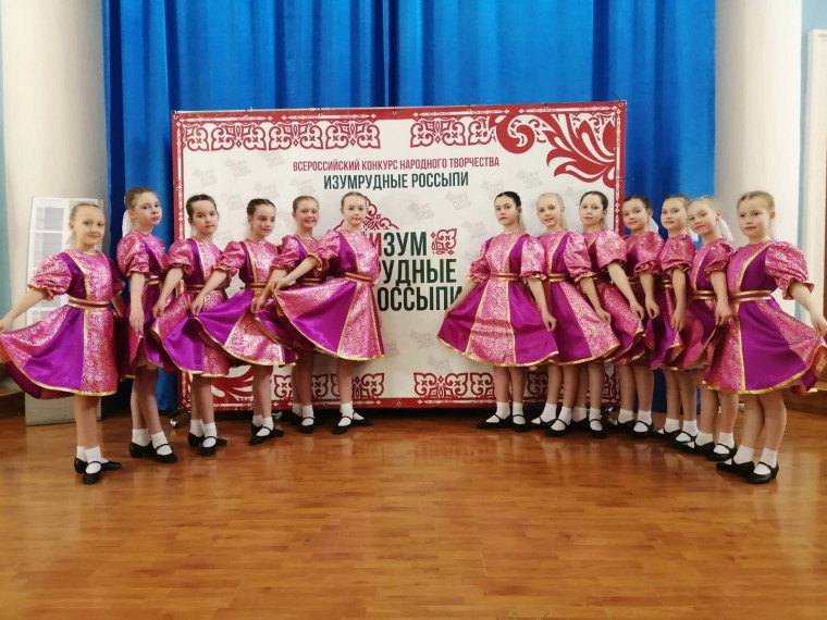 Ученики школы приняли участие в Всероссийском фестивале-конкурсе народного творчества «Изумрудные россыпи».