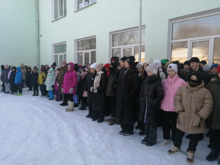 26 января 2024 года в рамках месячника оборонно-массовой и спортивной работы прошла военно - спортивная игра "Зарница".