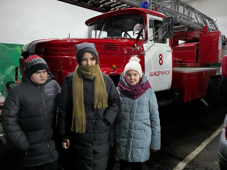Учащиеся 6А и 6Б класса посетили пожарно-спасательную часть.