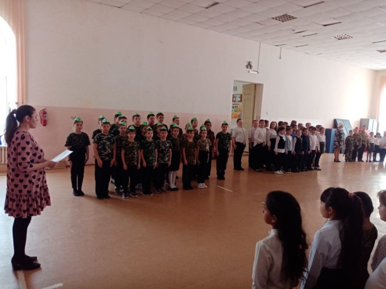 22 февраля в начальной школе прошёл фестиваль военной и солдатской песни, посвящённый Дню защитника Отечества..